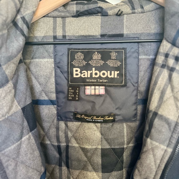 BARBOUR // coll quilted waxed barn jacket with hood - Picture 4 of 6